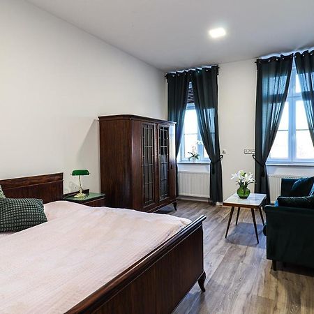 Penzion U Hlavacku Horažďovice Esterno foto