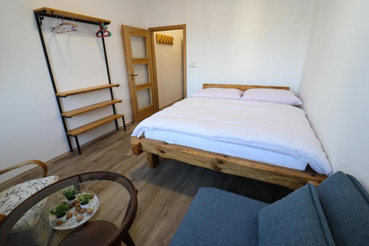 Penzion U Hlavacku Horažďovice Esterno foto