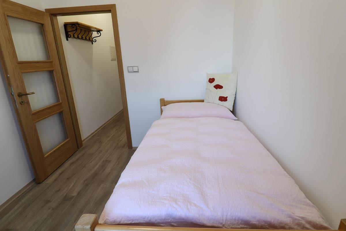 Penzion U Hlavacku Horažďovice Esterno foto