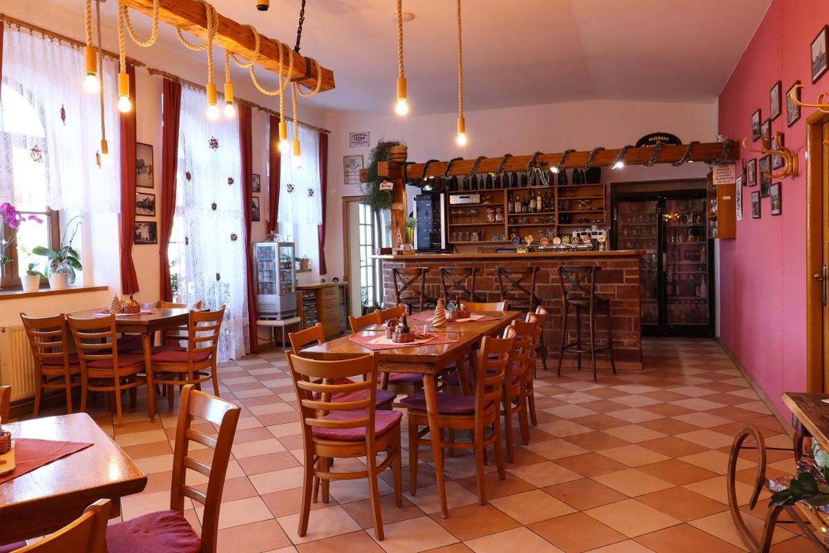 Penzion U Hlavacku Horažďovice Esterno foto